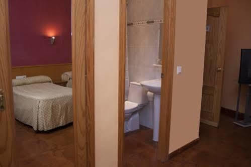 Hostal Le Vintage Ávila Esterno foto
